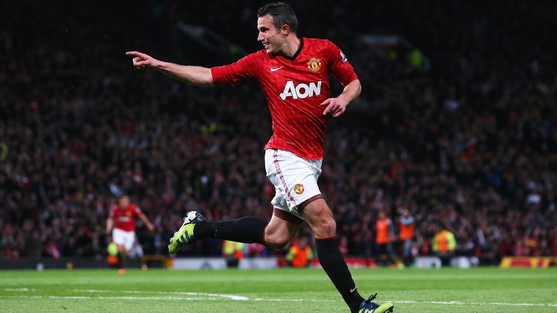 季后赛生涯里，蒂伊多次在比赛尾声投中“关键三分”，帮助球队取得胜利！